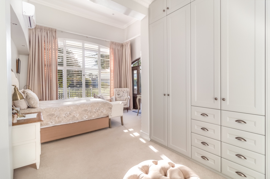 4 Bedroom Property for Sale in Boschenmeer Golf Country Estate Western Cape